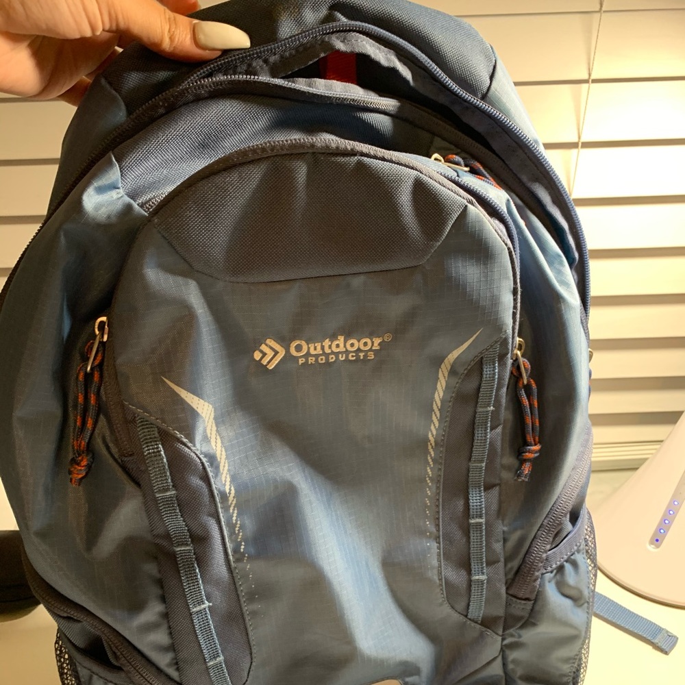 BackPack - Picture 2 of 5
